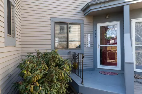 575 Pilgrim Hbr #575, Wallingford, CT 06492