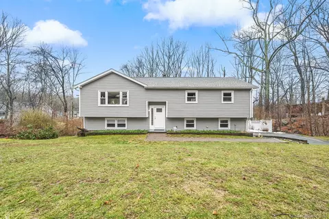 10 Albion Rd, New Fairfield, CT 06812