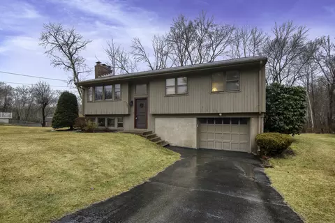 39 Webster Ln, Hebron, CT 06248