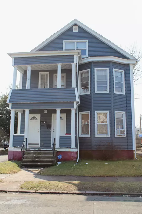 52 Collins St, Hamden, CT 06514