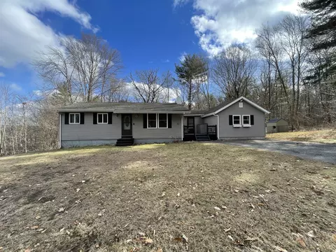 33 Blain Rd, North Grosvenor Dale, CT 06255