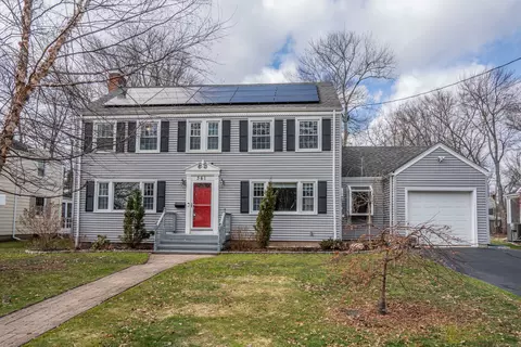 361 Auburn Rd, West Hartford, CT 06119