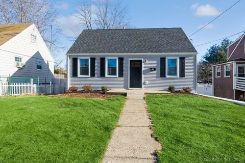 32 Willis Ave, Meriden, CT 06450