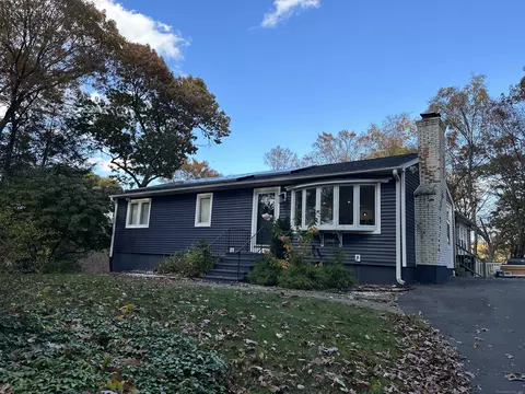 12 Carol Ann Dr, Newtown, CT 06470