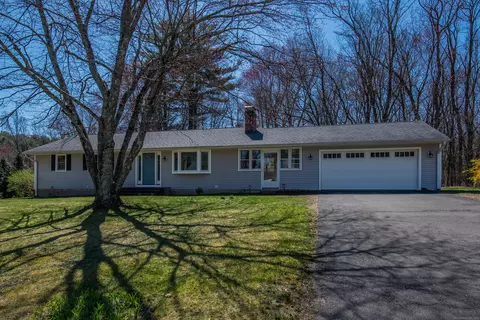 19 Blueberry Ln, Avon, CT 06001