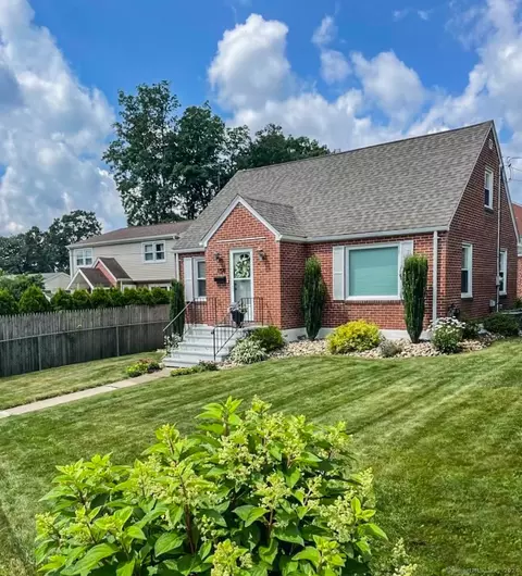 158 Pershing Ave, New Britain, CT 06053
