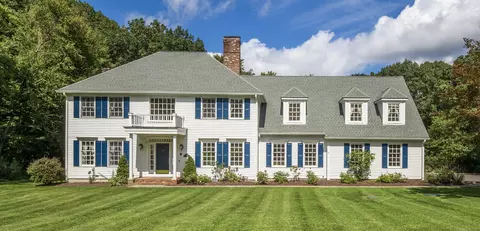 55 Tuckahoe Rd, Easton, CT 06612