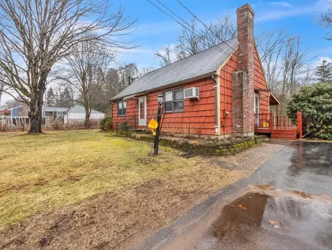 23 Ridgewood Road Ext, Colchester, CT 06415