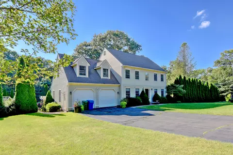 3 Pauline Ct, Wallingford, CT 06492