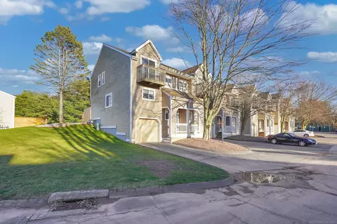 60 Old Town Rd #208, Vernon, CT 06066