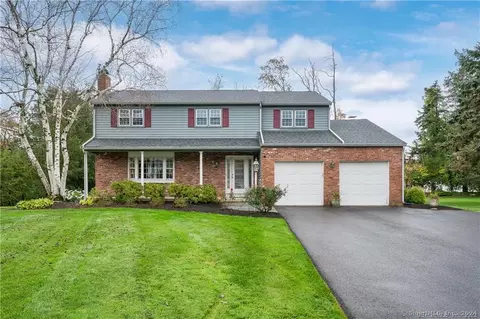 24 Deer Ledge Ln, Wethersfield, CT 06109