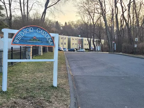 5 Woodside Ave #C36, Danbury, CT 06810