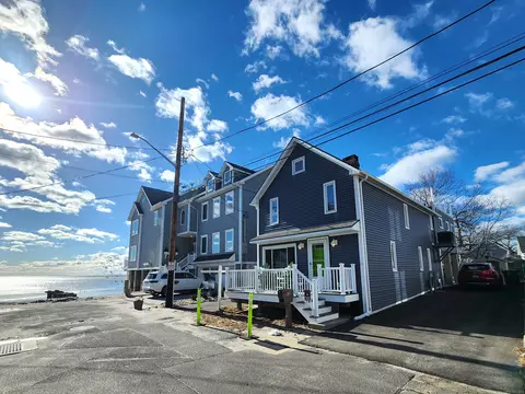 11 Waterbury Ave, Milford, CT 06460