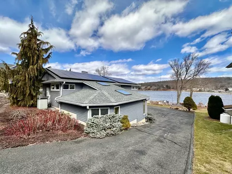 80 N Lake Shore Dr, Brookfield, CT 06804