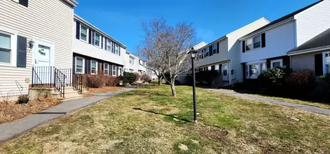22 Stonecress Ln #22, Glastonbury, CT 06033