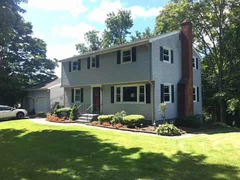 257 Clintonville Ln, North Haven, CT 06473