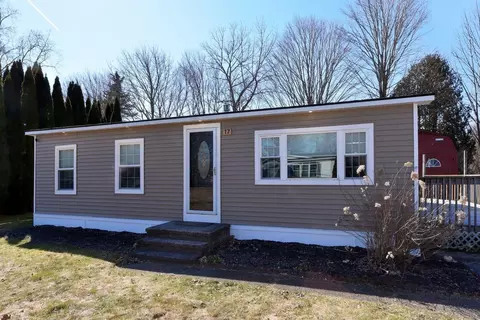17 Skylark Rd, Colchester, CT 06415