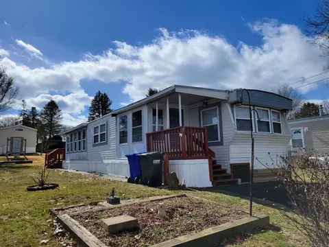 56 C St #L56, Groton, CT 06340