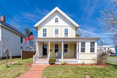 718 Judson Pl, Stratford, CT 06615