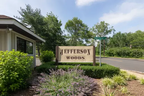 114 Monticello Dr #114, Branford, CT 06405