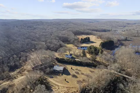 11 Stone Ranch Rd, East Lyme, CT 06333 | 1 photo - Movoto
