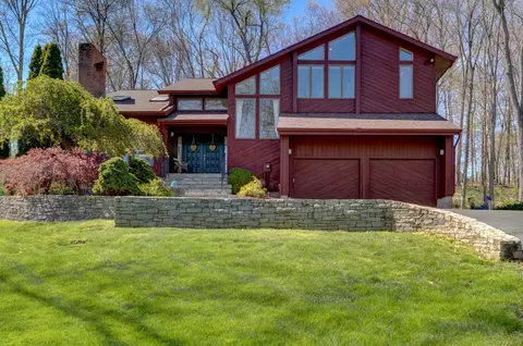 114 Castlewood Dr, Berlin, CT 06037