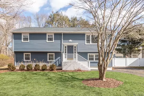 51 Cynthia Dr, Fairfield, CT 06824