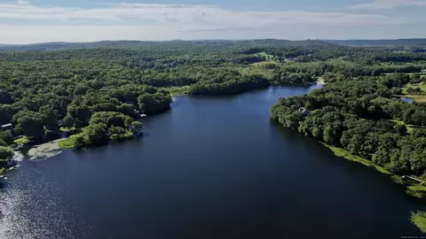93 Hollowell Rd, Preston, CT 06365