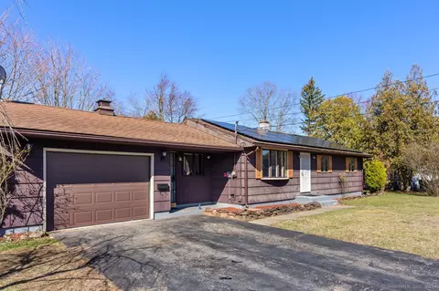 7 Linda Ln, Enfield, CT 06082