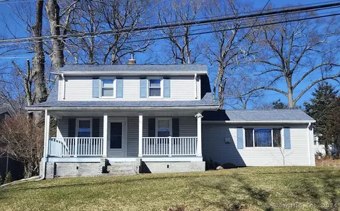 91 Saint Charles Ave, Stamford, CT 06907