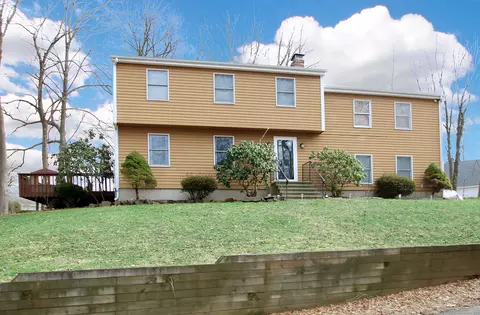 746 Ives Row, Cheshire, CT 06410