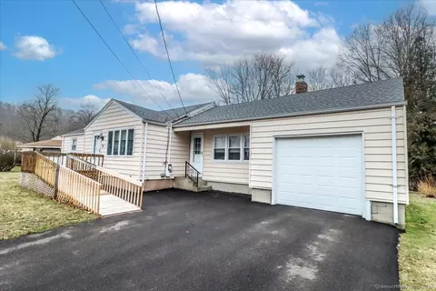 33 Virginia Rd, East Haven, CT 06512