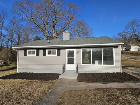71 Hart St, Watertown, CT 06795