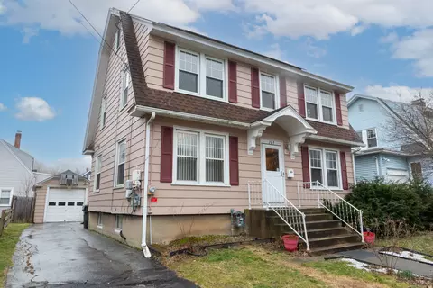 203 Ledyard St, New London, CT 06320