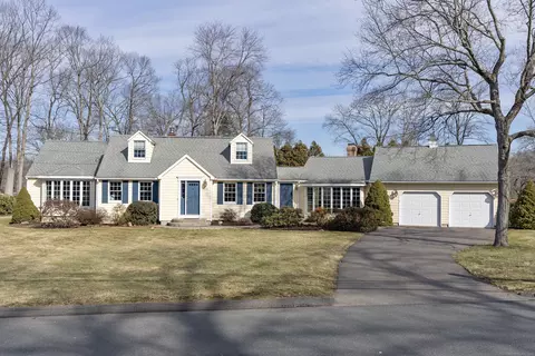 291 Great Swamp Rd, Glastonbury, CT 06033