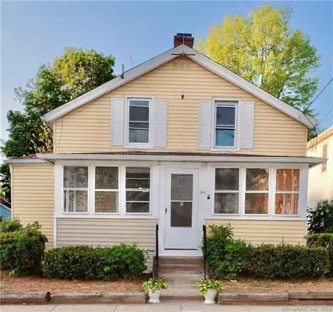 45 Spring St, Windsor Locks, CT 06096