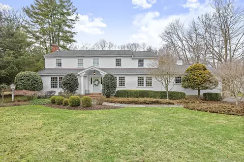 370 Warner Hill Rd, Fairfield, CT 06890