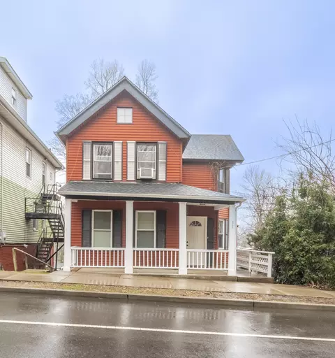 31 New Hanover Ave, Meriden, CT 06451