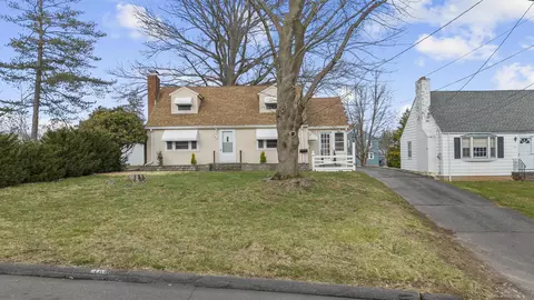102 Belcher Rd, Wethersfield, CT 06109