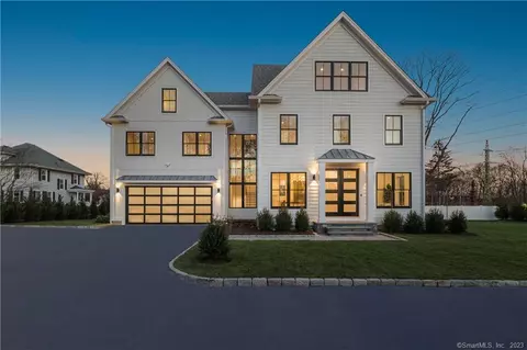 2 Turnabout Ln, Darien, CT 06820