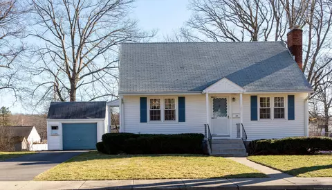 106 Bretton Rd, Manchester, CT 06042