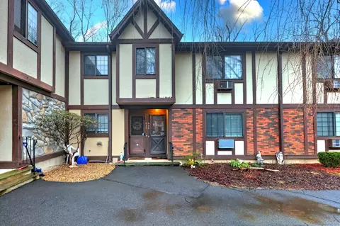 426 Swanson Cres #426, Milford, CT 06461