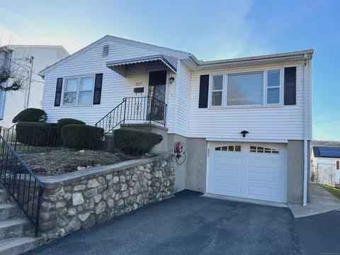 557 Woodtick Rd, Waterbury, CT 06705