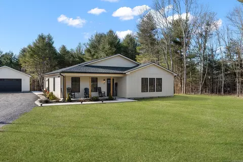 169 Pickett Rd, Plainfield, CT 06374