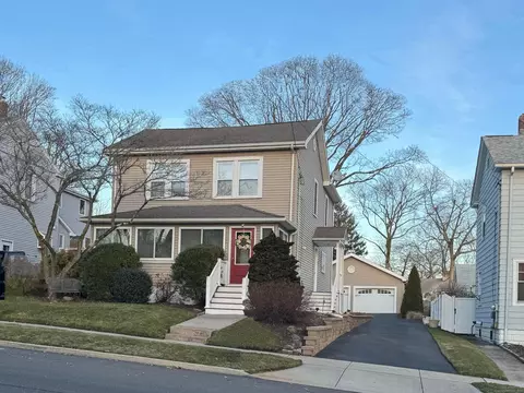 49 Kelsey Ave, West Haven, CT 06516