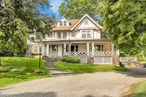 18 Brookside Park, Greenwich, CT 06831