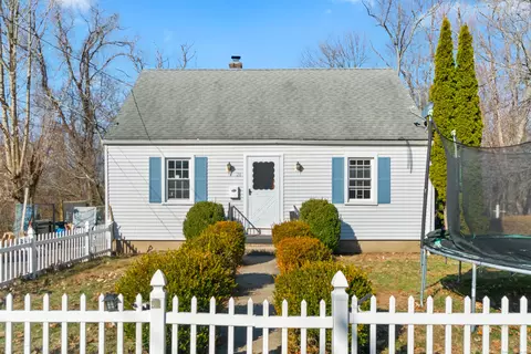 26 Myrna Ave, Waterbury, CT 06704