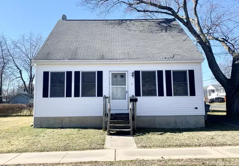 2 Columbus Ave, Enfield, CT 06082