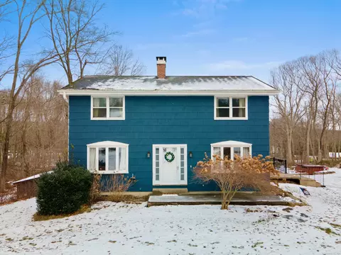 723 Vauxhall Street Ext, Waterford, CT 06385