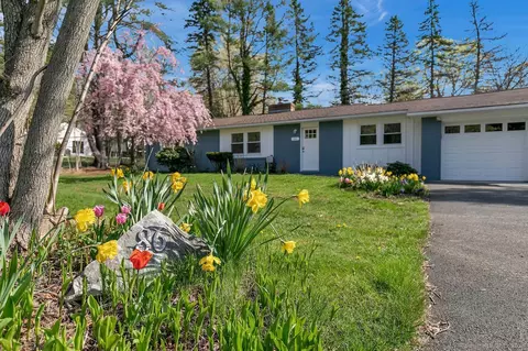 86 Woodland Dr, Northford, CT 06472